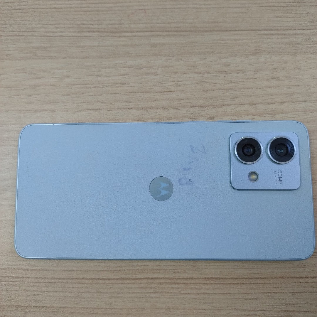 CELULAR MOTOROLA MOTO G84 XT2347-1 (2023) 256 GB 8 GB RAM (SEMINUEVO)
