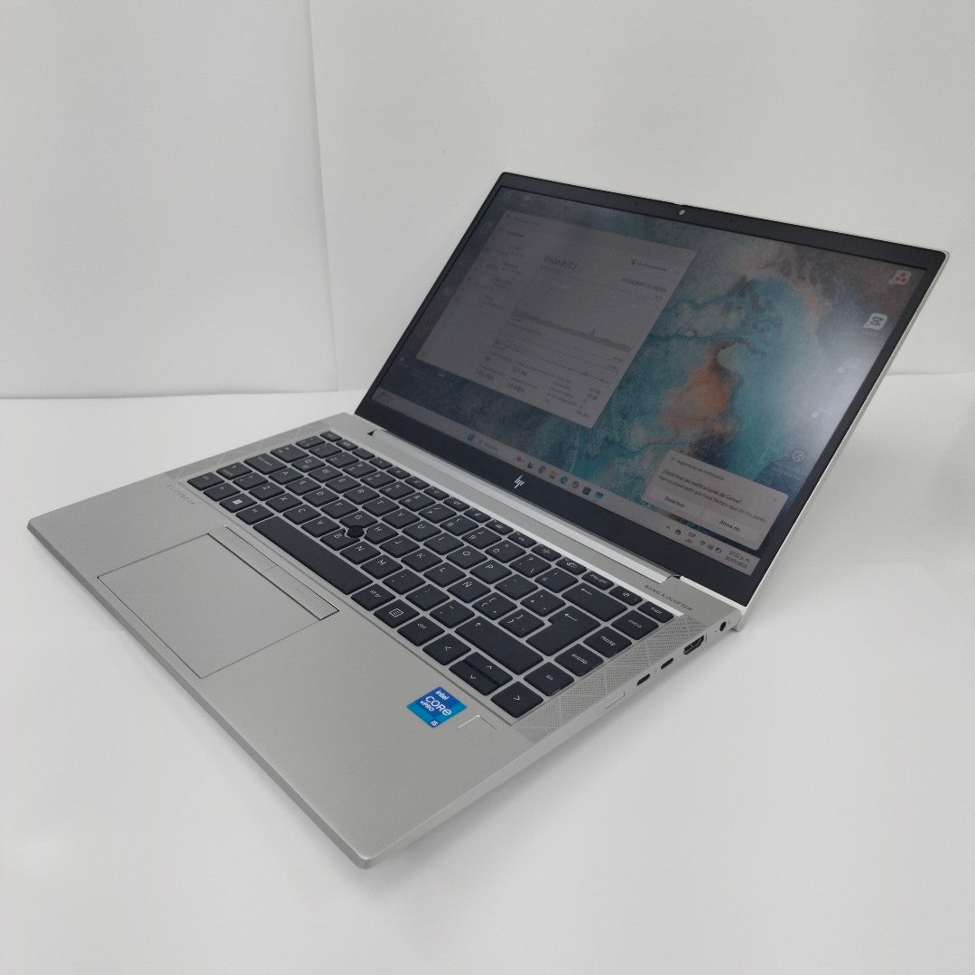 LAPTOP HP ELITEBOOK 840 G8 (2022) 512 GB SSD 16 GB RAM (SEMINUEVO)