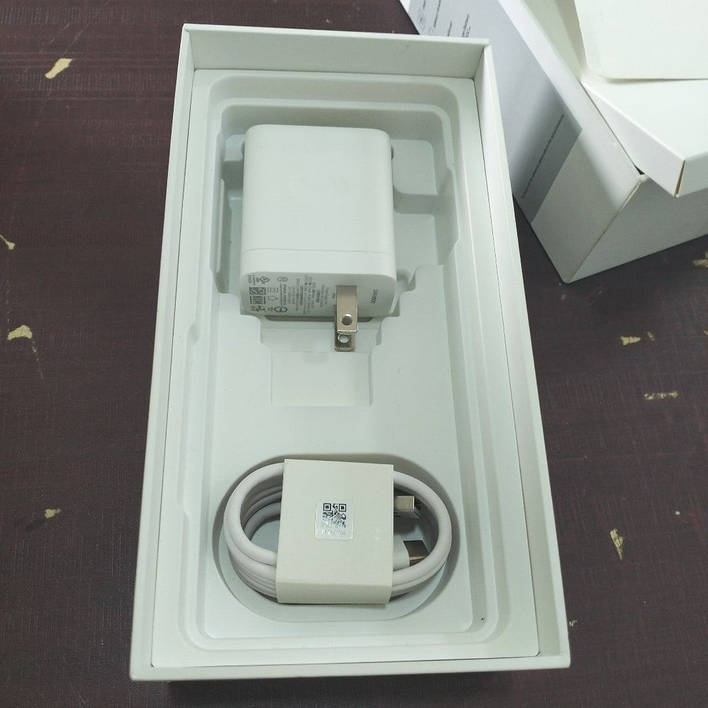 CELULAR OPPO  A5 PRO CPH2711 (2025) 256 GB 8 GB RAM (SEMINUEVO)