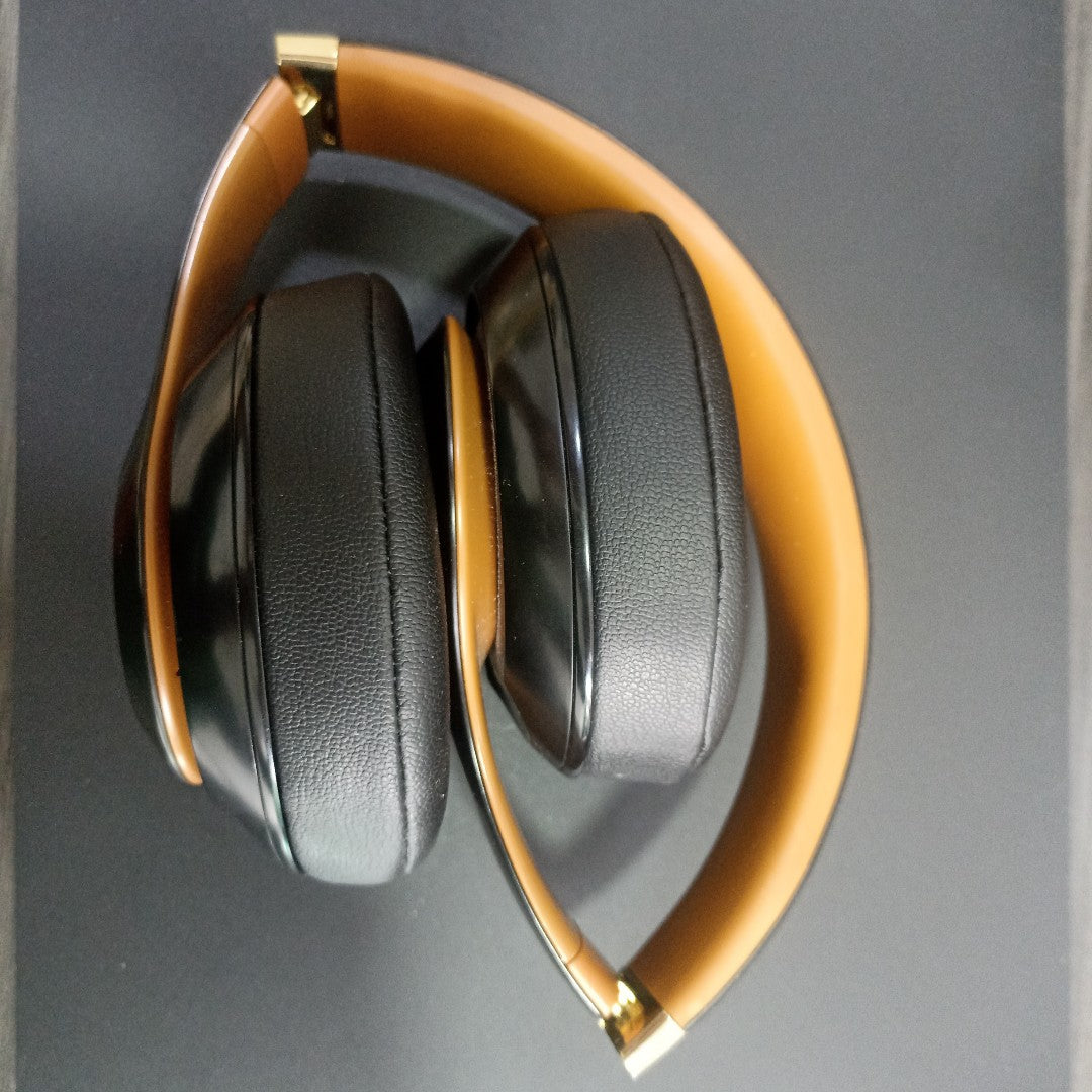 AUDIFONOS BEATS STUDIO 3 INALAMBRICO ON EAR (SEMINUEVO)