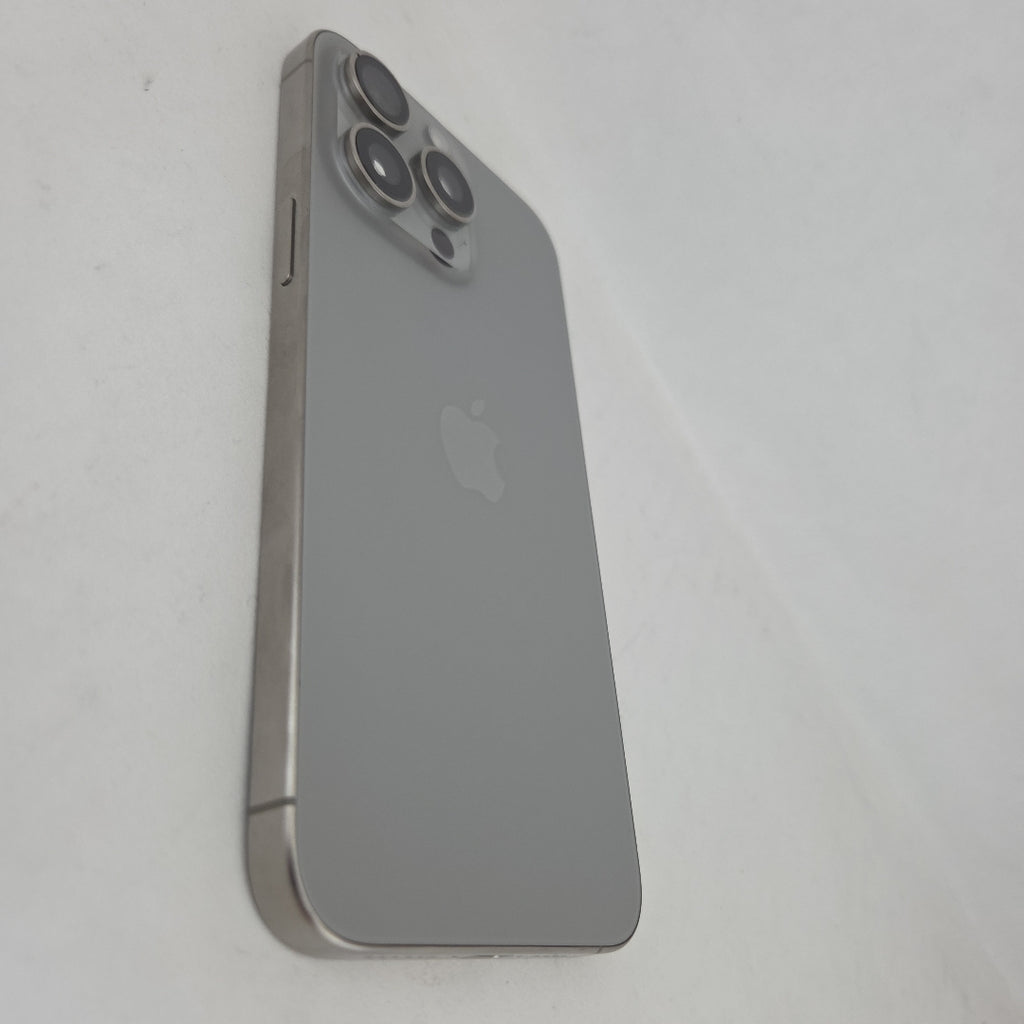 CELULAR APPLE IPHONE 15 PRO MAX A3108 (2023) 256 GB 8 GB RAM (SEMINUEVO)