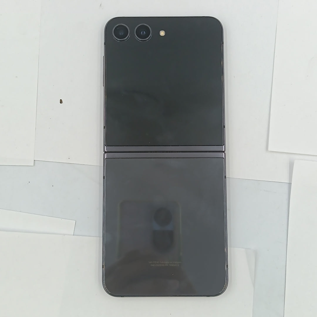 CELULAR SAMSUNG GALAXY Z FLIP 5 SM-F731B (2023) 256 GB 8 GB RAM (SEMINUEVO)