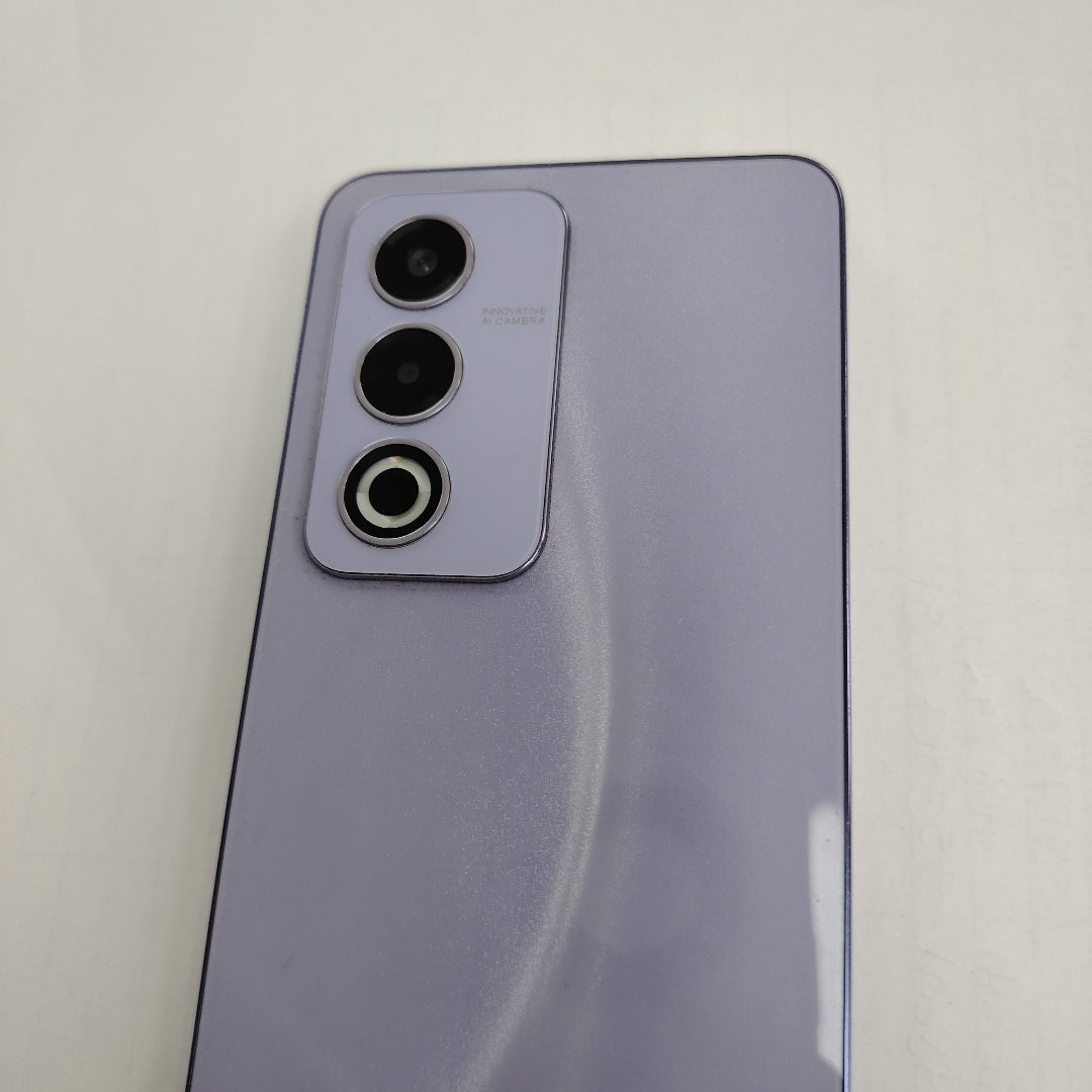 CELULAR OPPO  A80 5G CPH2639 (2024) 256 GB 8 GB RAM (SEMINUEVO)