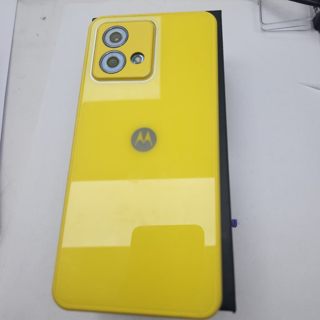 CELULAR MOTOROLA MOTO G84 XT2347-1 (2023) 256 GB 8 GB RAM (SEMINUEVO)