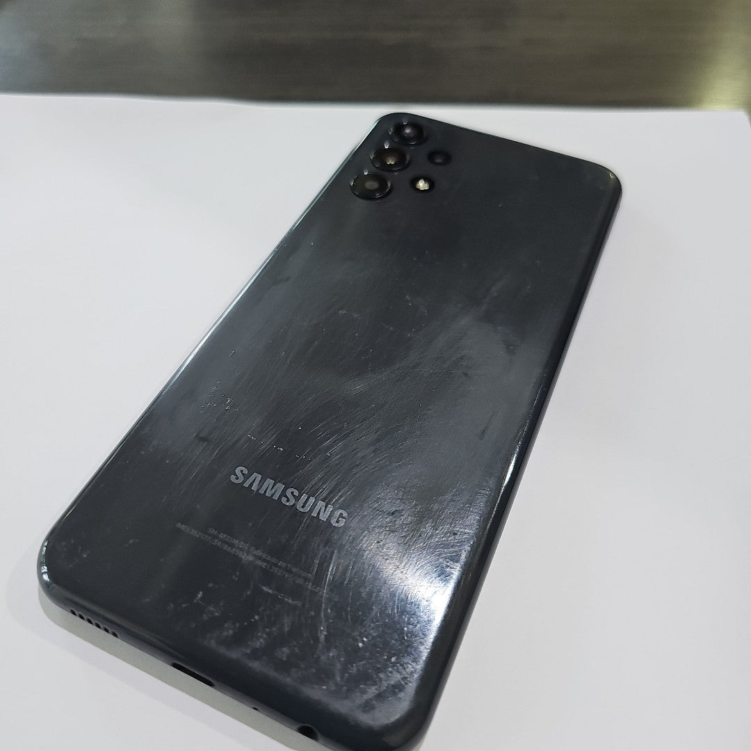 CELULAR SAMSUNG GALAXY A13 SM-A135M/DS (2023) 128 GB 4 GB RAM (SEMINUEVO)