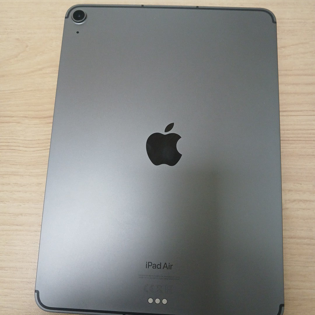 TABLETA APPLE IPAD AIR 5 A2589 256 GB 8 GB RAM (SEMINUEVO)