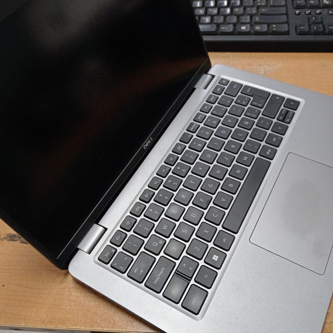 LAPTOP DELL LATITUDE 5440 (2023) 512 GB SSD 16 GB RAM (SEMINUEVO)