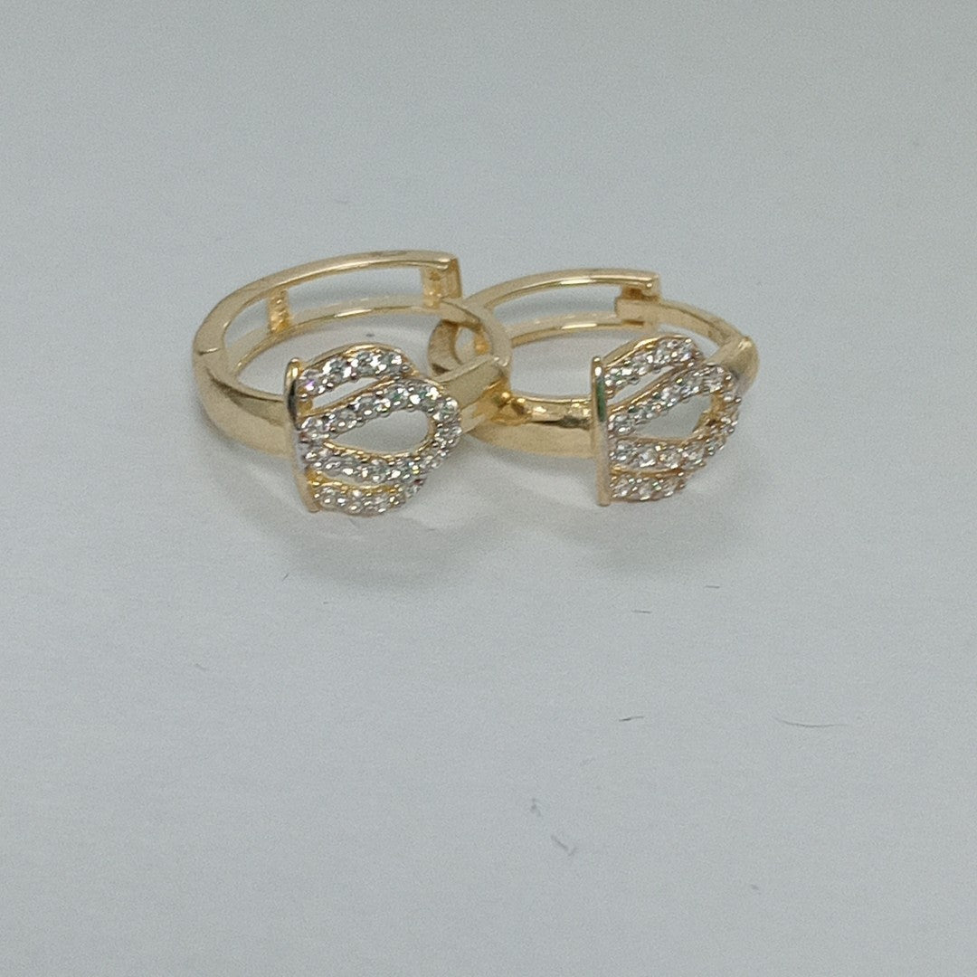 HUGGIES ORO 14K 2.1 (NUEVO)