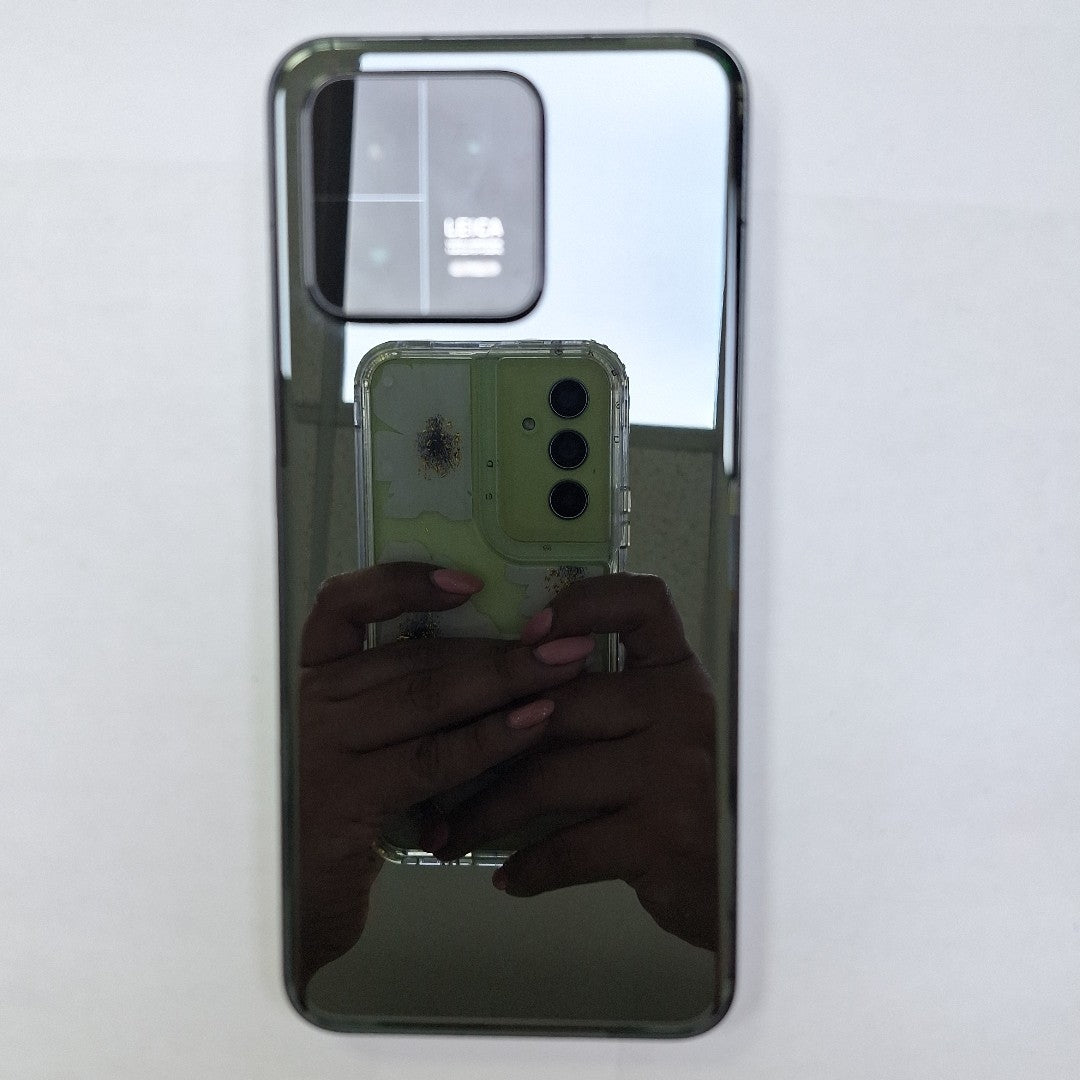 CELULAR XIAOMI 13 2211133G 256 GB 12 GB RAM (SEMINUEVO)