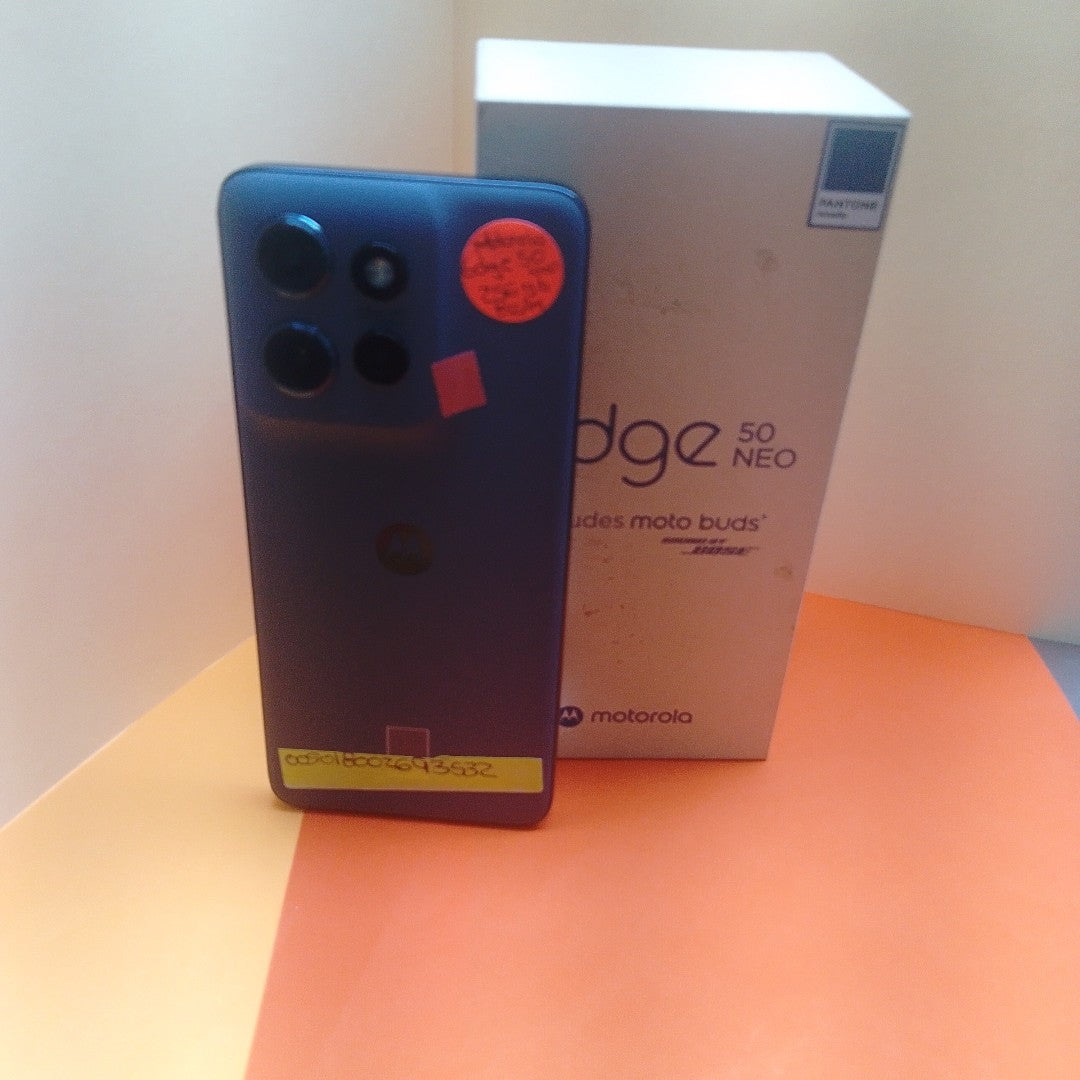 CELULAR MOTOROLA EDGE 50 NEO XT2409-2 (2024) 256 GB 8 GB RAM (SEMINUEVO)