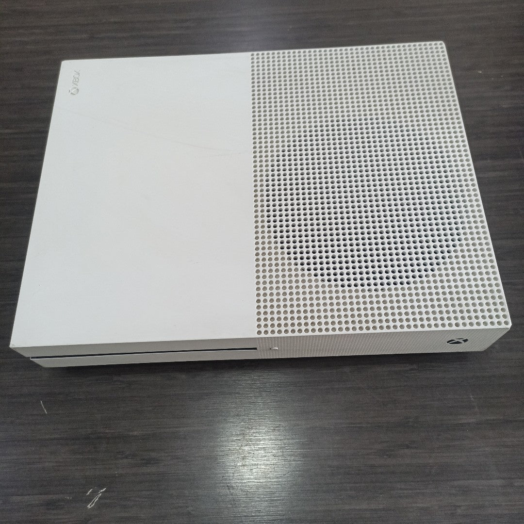 CONSOLA DE VIDEOJUEGO MICROSOFT XBOX ONE S 1 TB (SEMINUEVO)