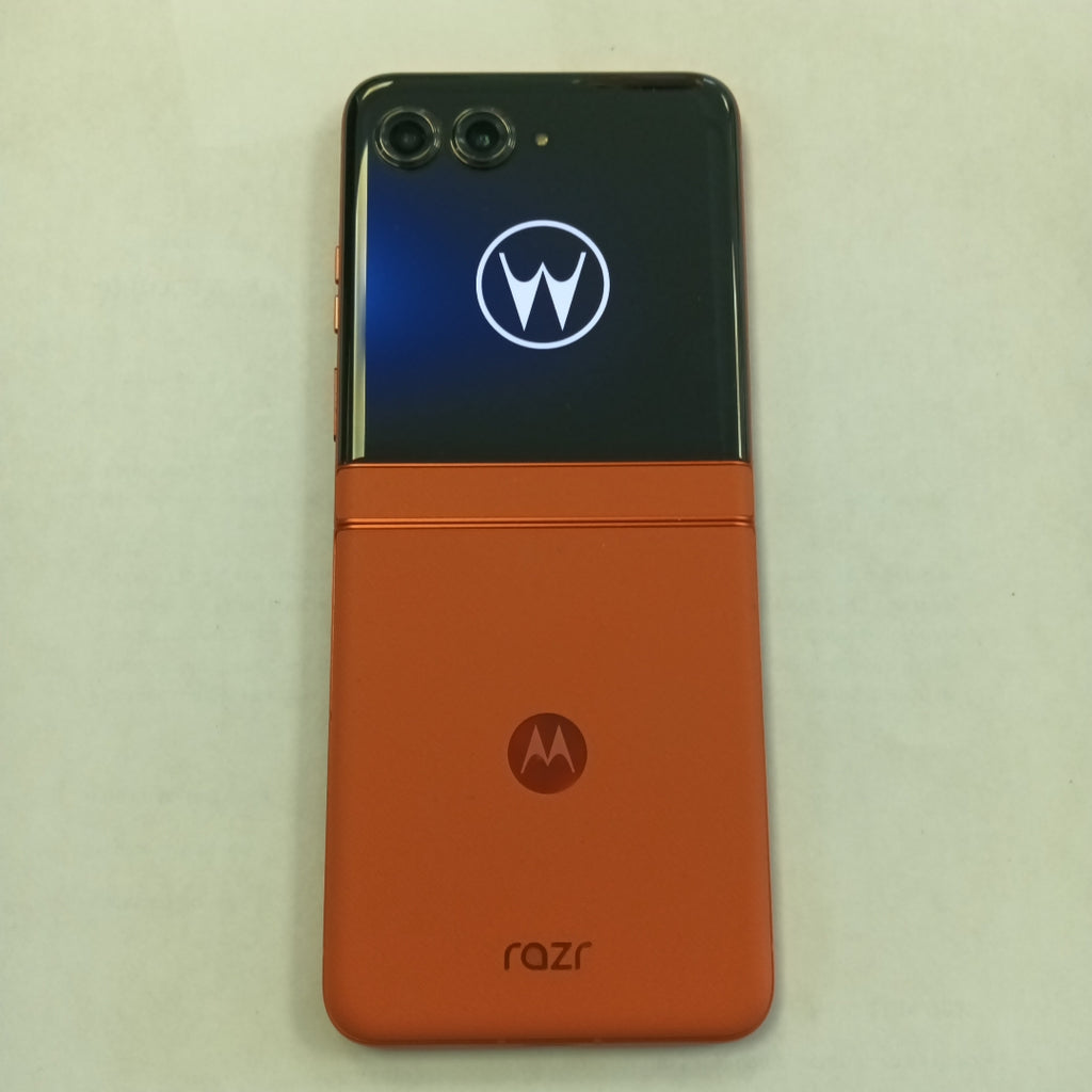 CELULAR MOTOROLA RAZR 50 5G XT2453-1 512 GB 12 GB RAM (SEMINUEVO)