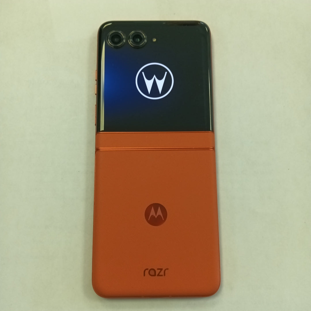CELULAR MOTOROLA RAZR 50 5G XT2453-1 512 GB 12 GB RAM (SEMINUEVO)