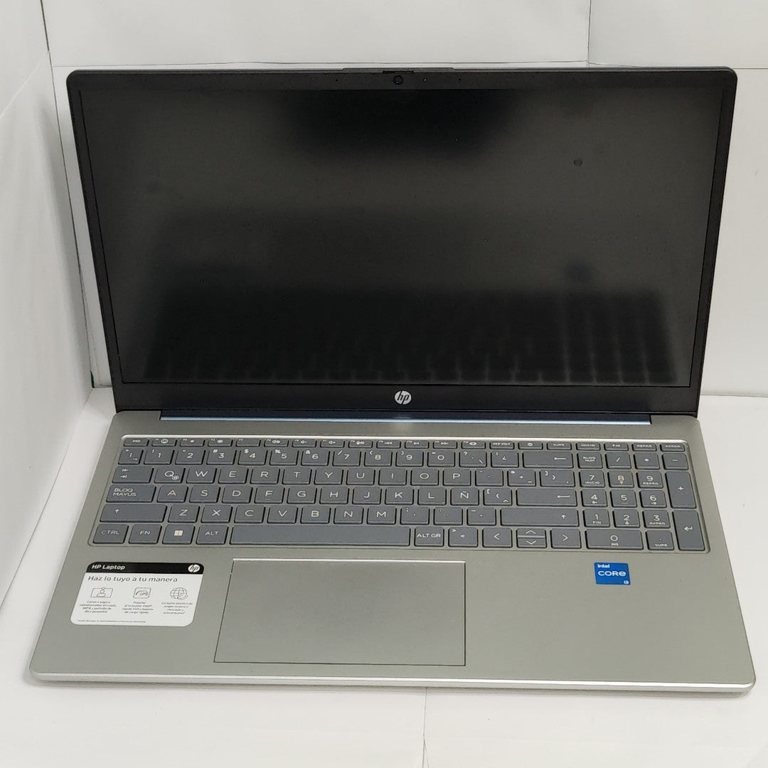 LAPTOP HP 15-FD0000LA (2023) 512 GB SSD 8 GB RAM (SEMINUEVO)