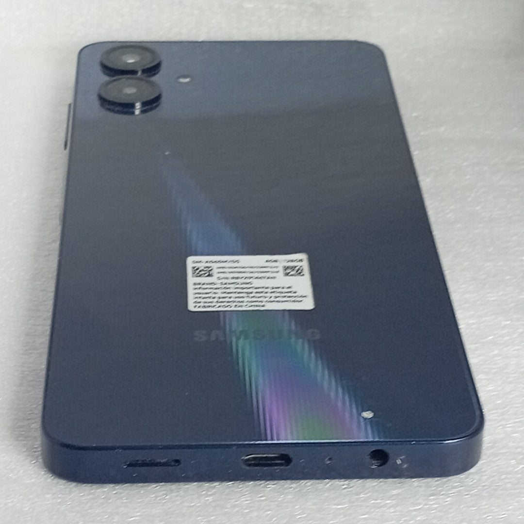 CELULAR SAMSUNG GALAXY A06 SM-A065M (2024) 128 GB 4 GB RAM (SEMINUEVO)