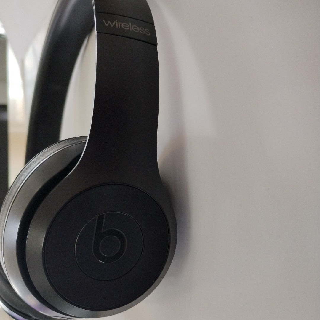AUDIFONOS BEATS SOLO 3 INALAMBRICO ON EAR (SEMINUEVO)