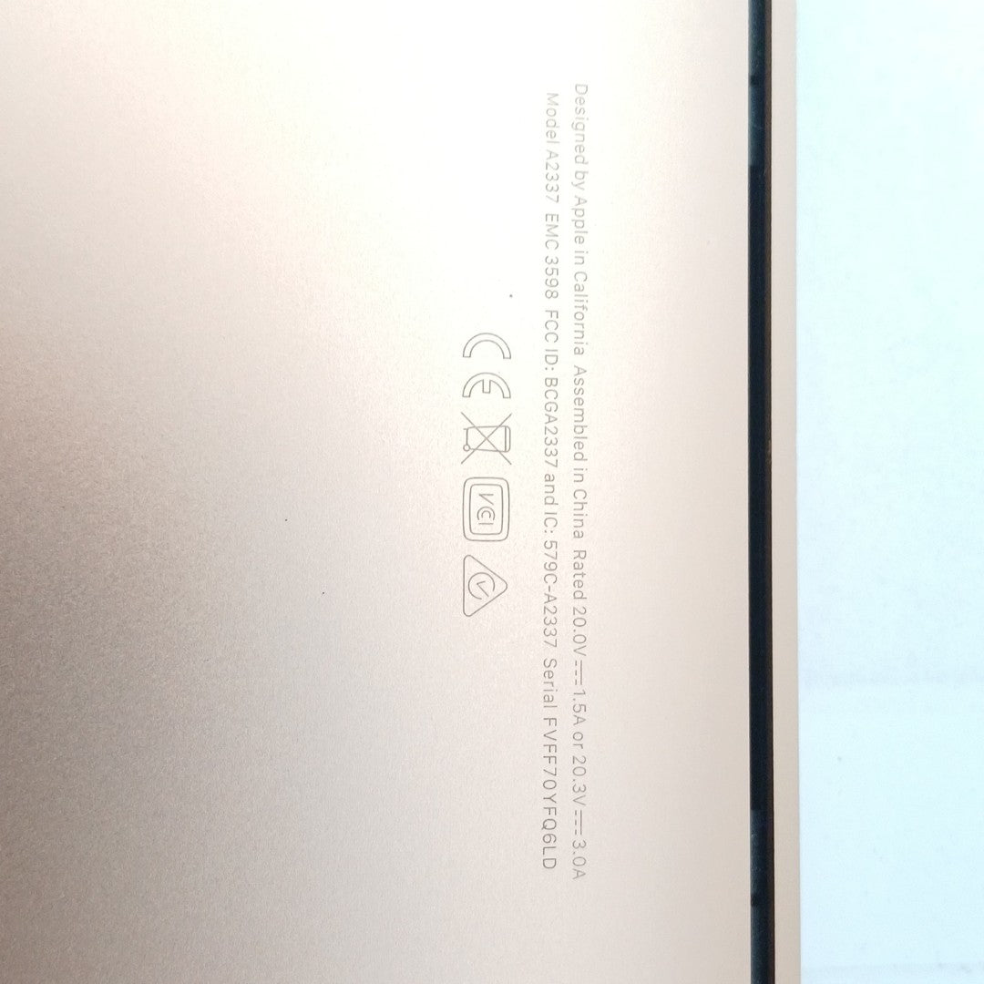 LAPTOP APPLE MACBOOK AIR 13" 2020 3.2 A2337 512 GB SSD 8 GB RAM (SEMINUEVO)