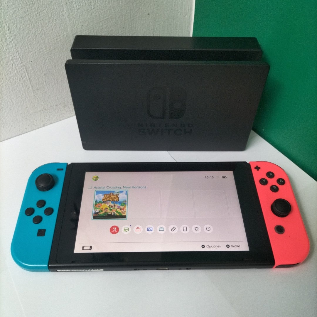 CONSOLA DE VIDEOJUEGO NINTENDO SWITCH 1.1 32 GB (SEMINUEVO)