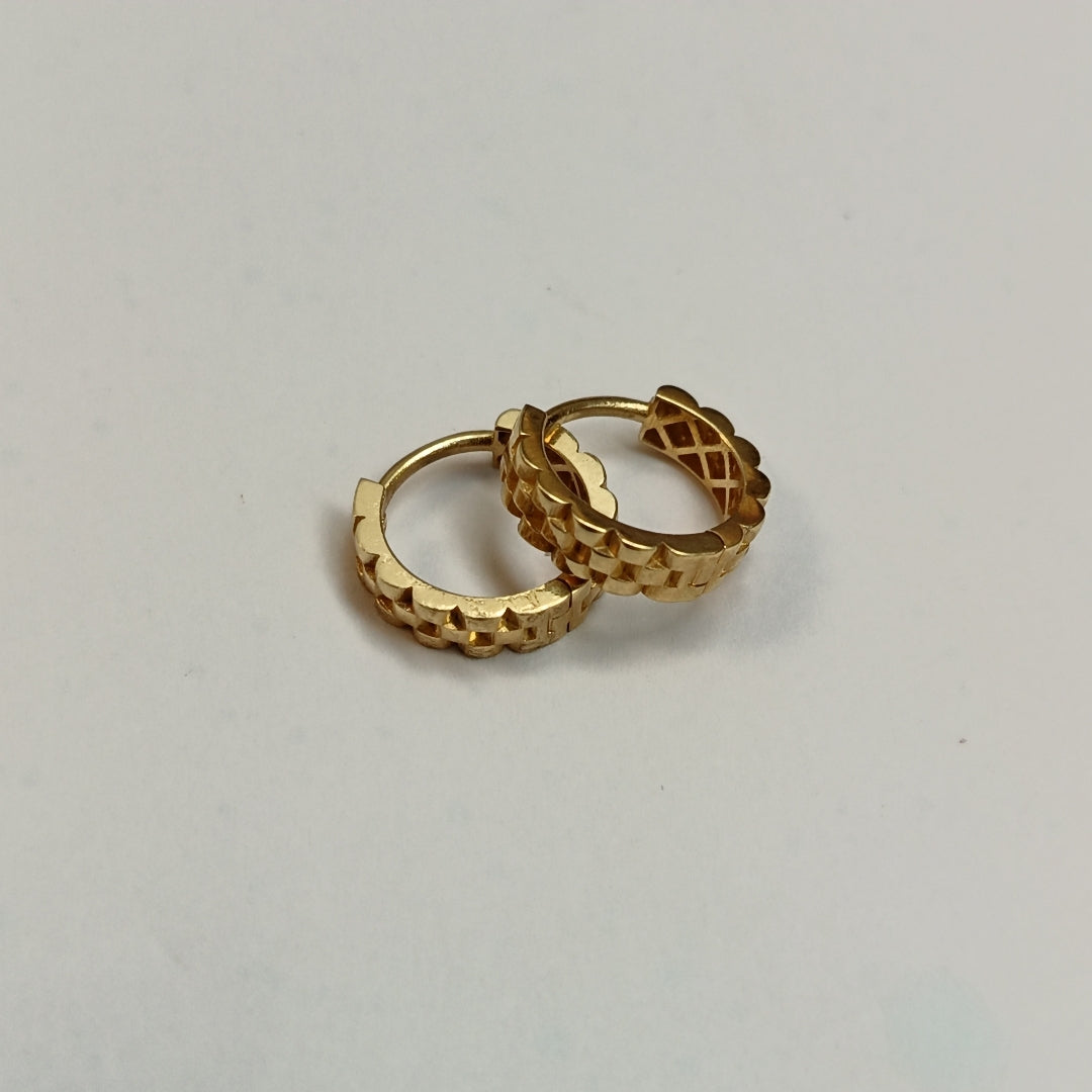 HUGGIES ORO 14K 2.2 (NUEVO)