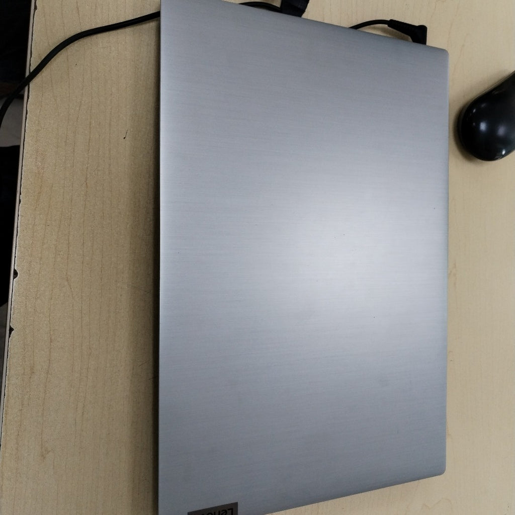 LAPTOP LENOVO IDEAPAD 3 15ADA05 (2020) 1 TB 8 GB RAM (SEMINUEVO)