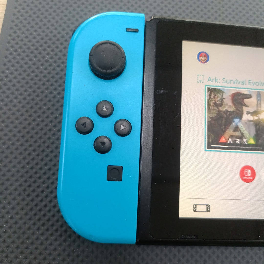 CONSOLA DE VIDEOJUEGO NINTENDO SWITCH 32 GB (SEMINUEVO)
