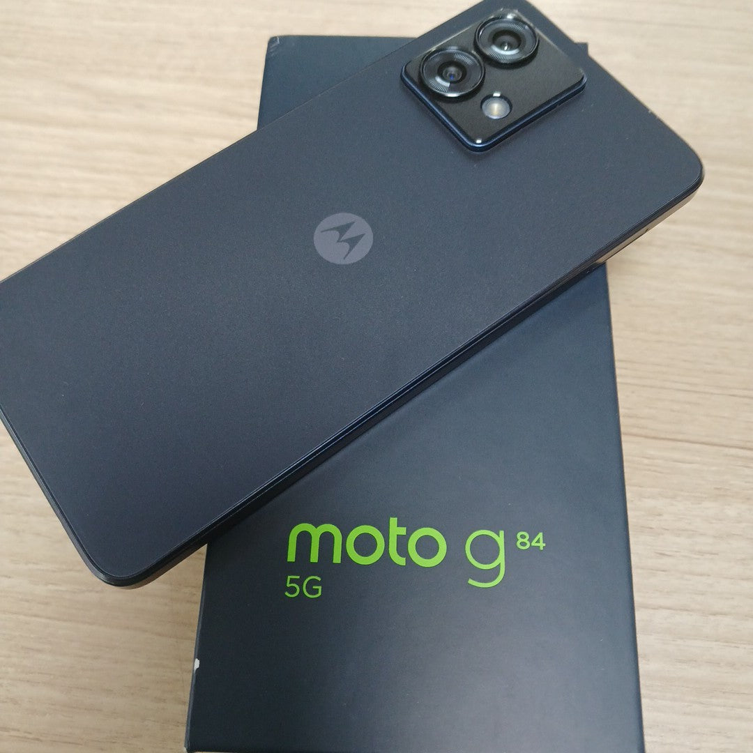 CELULAR MOTOROLA MOTO G84 XT2347-1 (2023) 256 GB 8 GB RAM (SEMINUEVO)