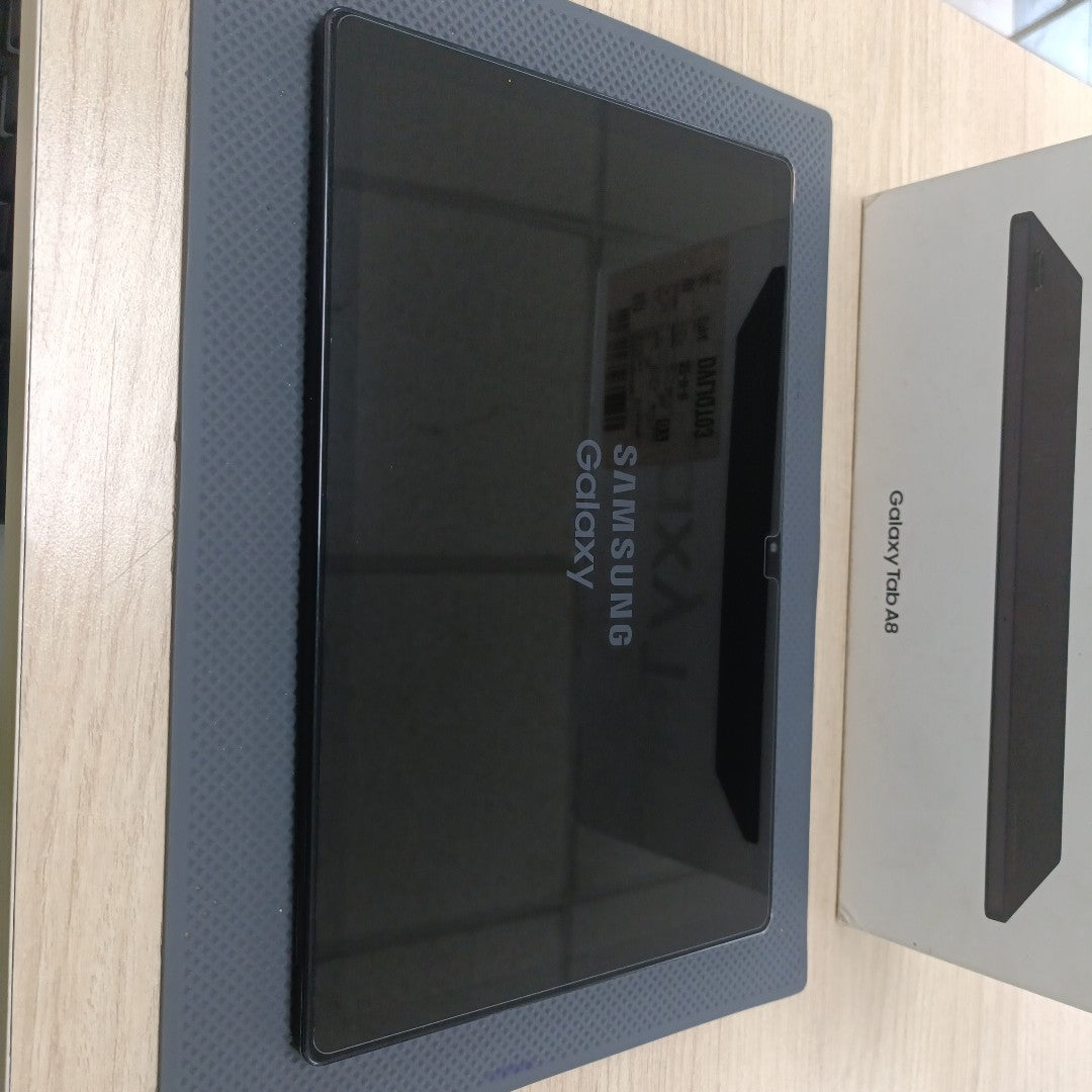 TABLETA SAMSUNG GALAXY TAB A8 SM-X200 64 GB 4 GB RAM (SEMINUEVO)