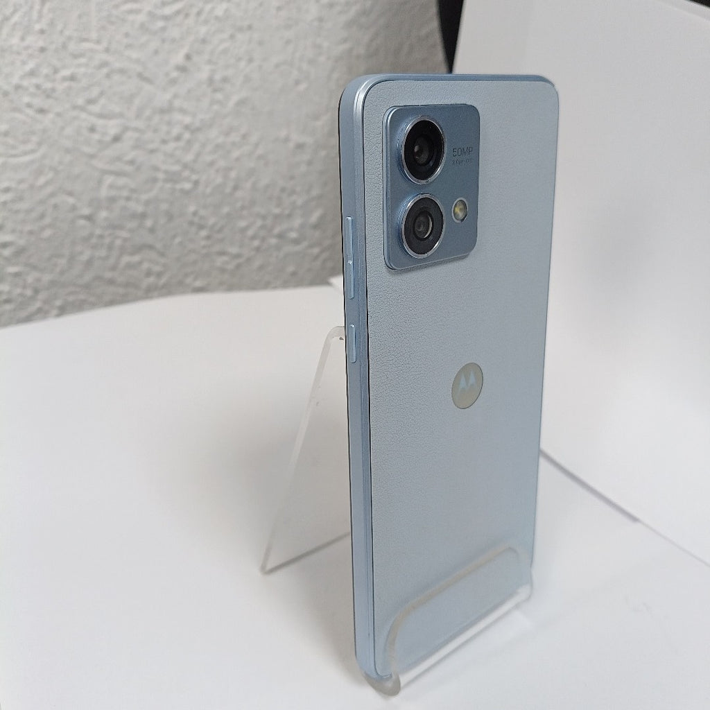 CELULAR MOTOROLA MOTO G84 XT2347-1 (2023) 256 GB 8 GB RAM (SEMINUEVO)