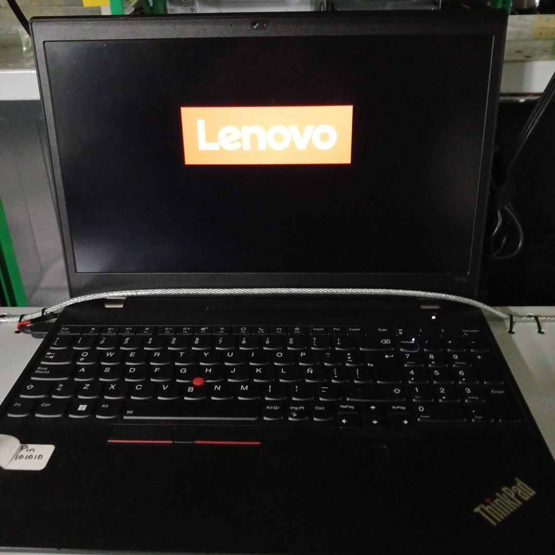LAPTOP LENOVO THINKPAD P15V GEN 3 (2023) 2 TB SSD 32 GB RAM (SEMINUEVO)