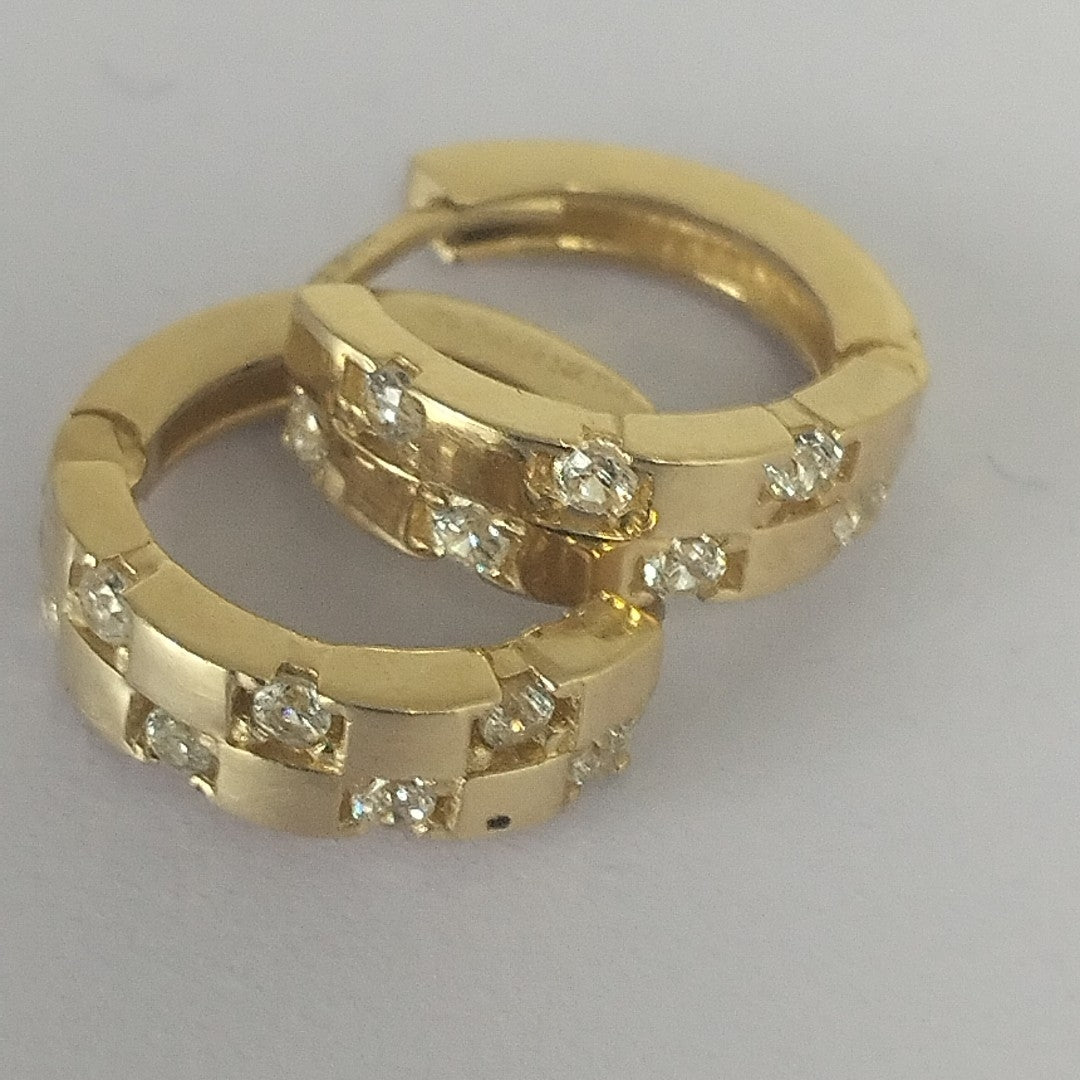 HUGGIES ORO 14K 1.9 (NUEVO)