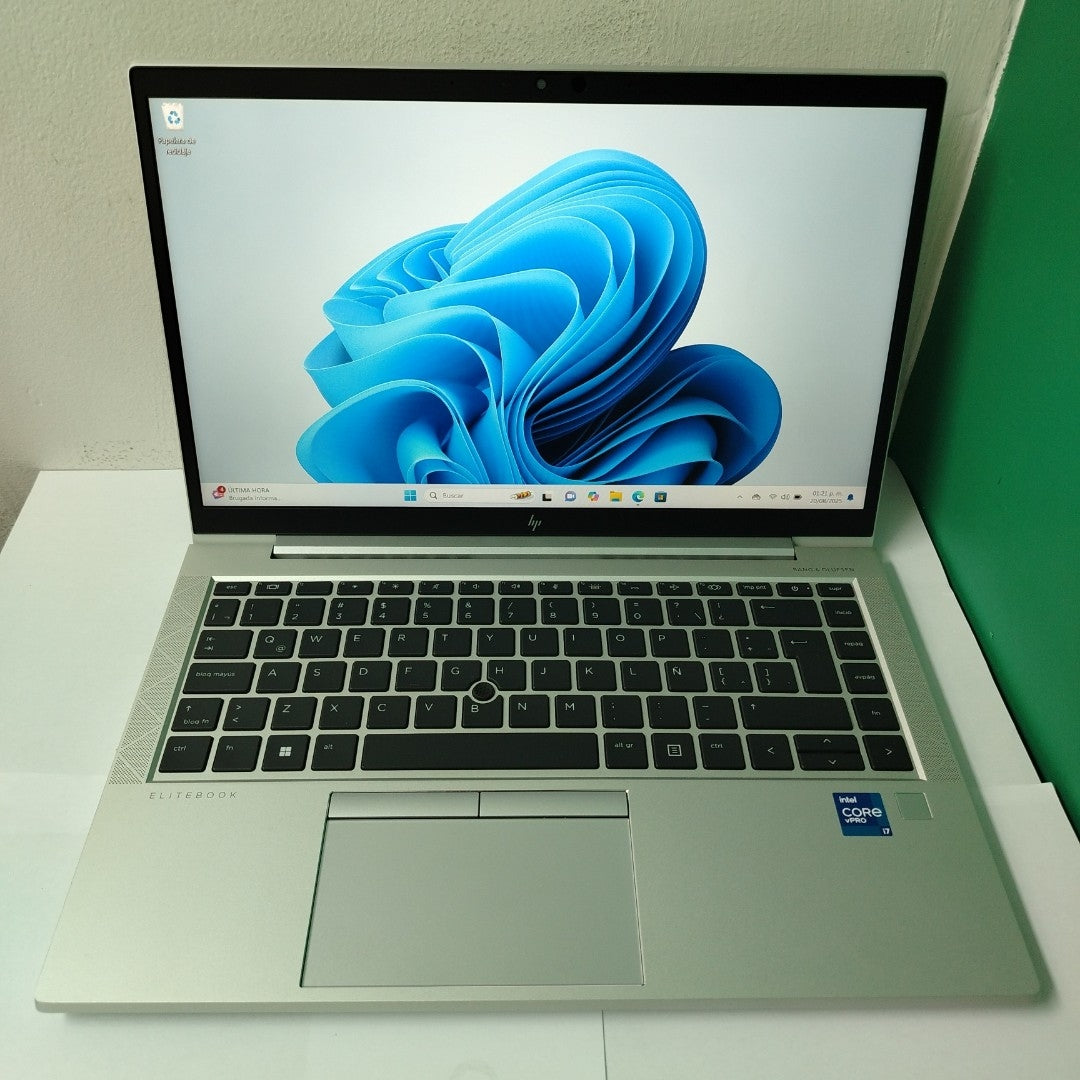 LAPTOP HP ELITEBOOK 840 G8 (2023) 256 GB SSD 16 GB RAM