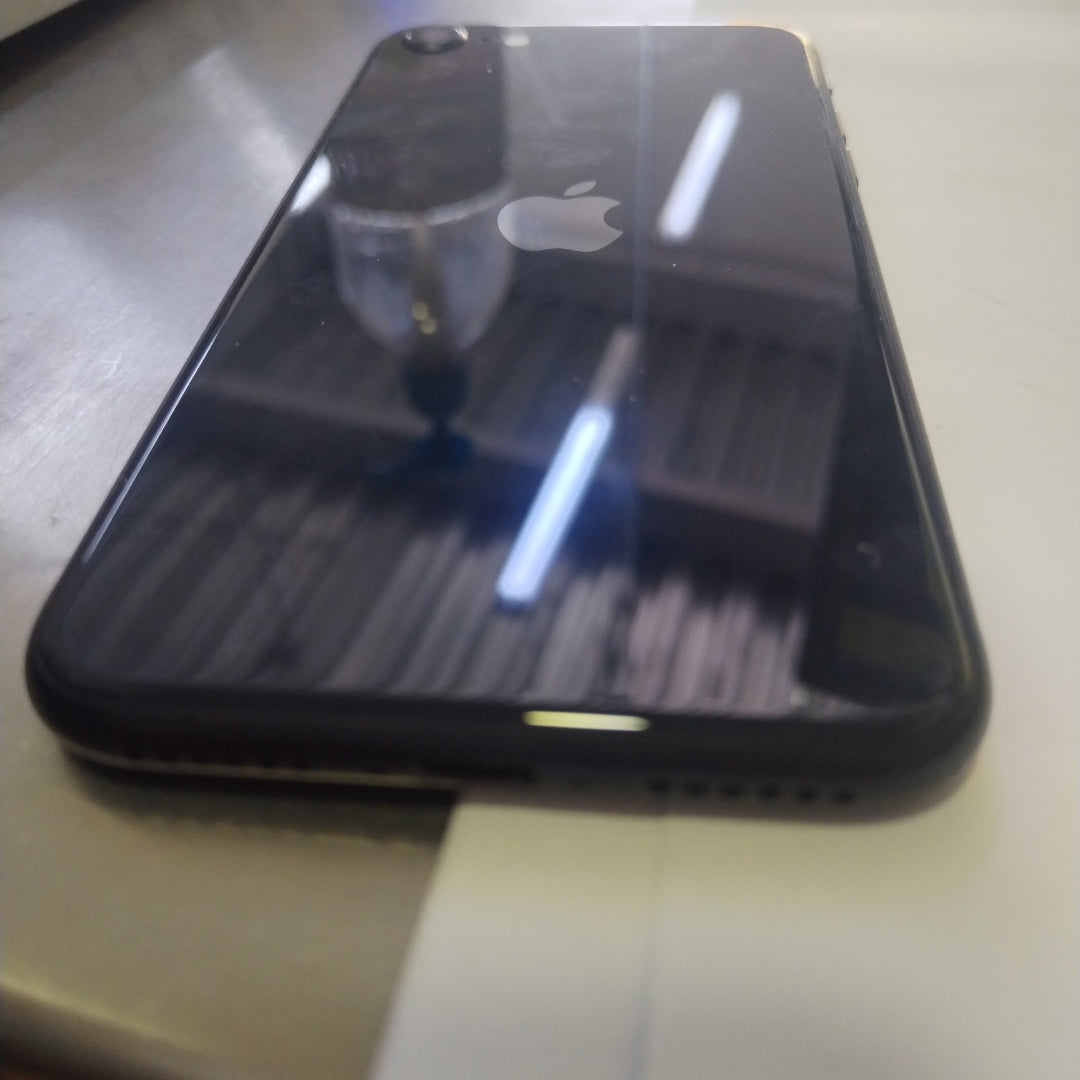 CELULAR APPLE IPHONE SE 3 A2595 64 GB 4 GB RAM (SEMINUEVO)