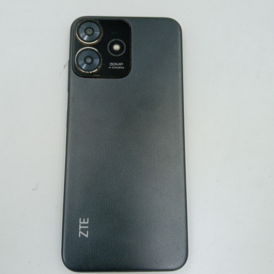 CELULAR ZTE BLADE V50 SMART 7060 128 GB 4 GB RAM (SEMINUEVO)