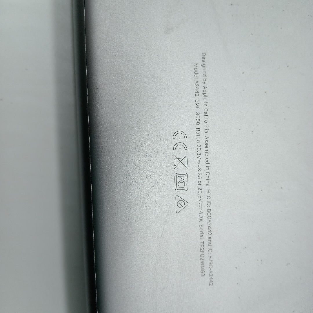 LAPTOP APPLE MACBOOK PRO 14" 2021 3.2 A2442 (8 CPU/14 GPU) 512 GB SSD 16 GB RAM (SEMINUEVO)
