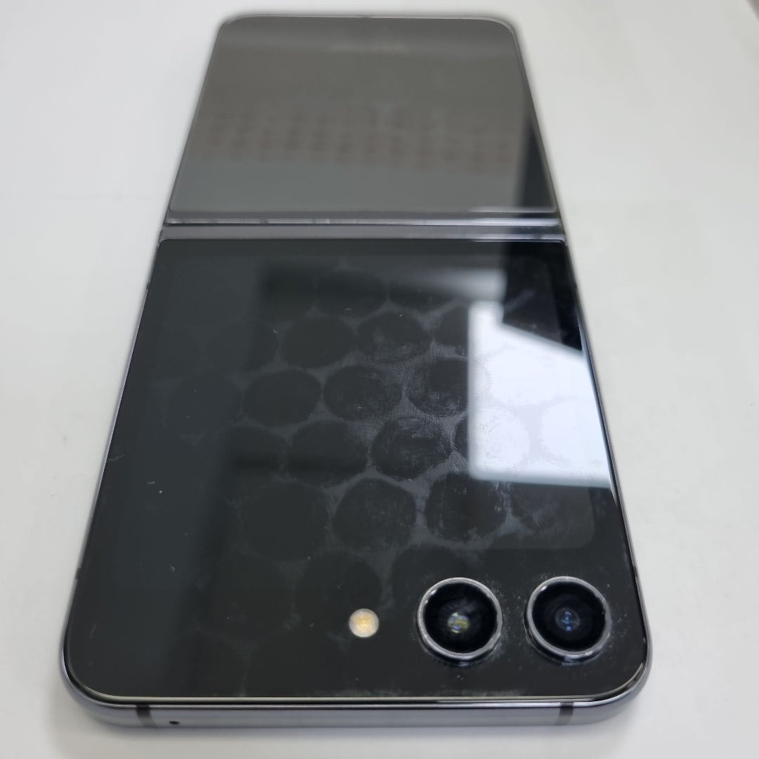 CELULAR SAMSUNG GALAXY Z FLIP 5 SM-F731B (2023) 512 GB 8 GB RAM (SEMINUEVO)