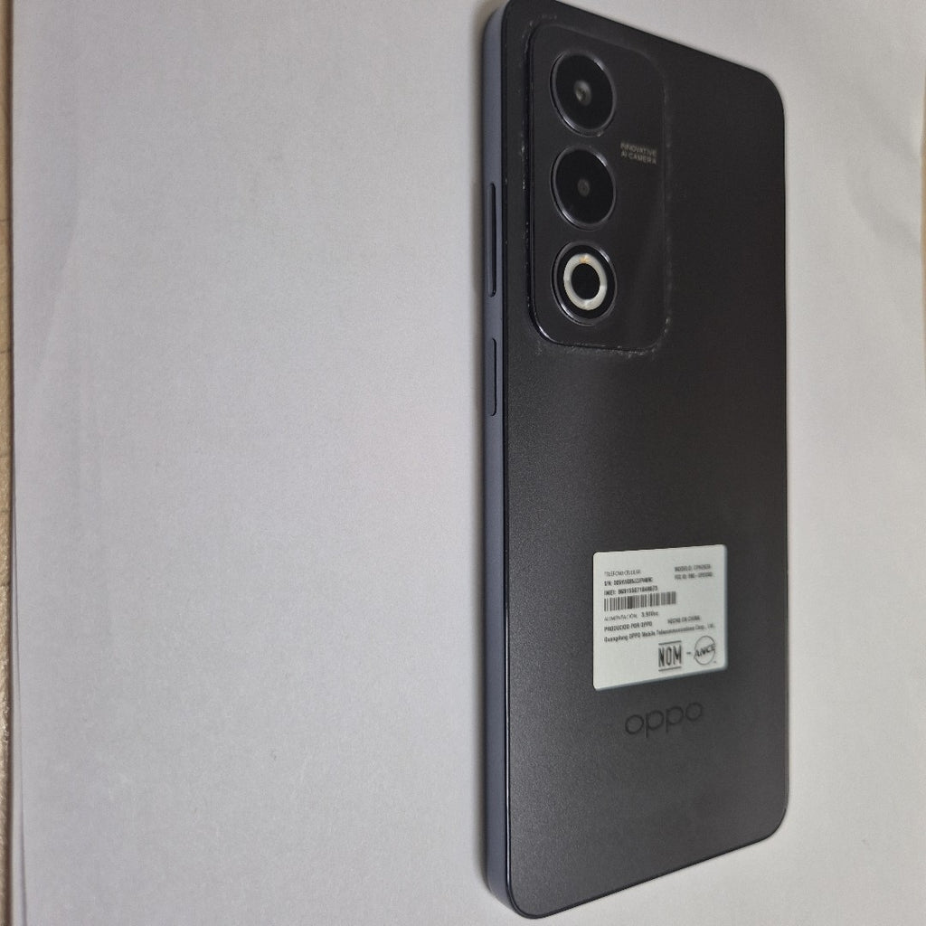 CELULAR OPPO  A80 5G CPH2639 (2024) 256 GB 8 GB RAM (SEMINUEVO)