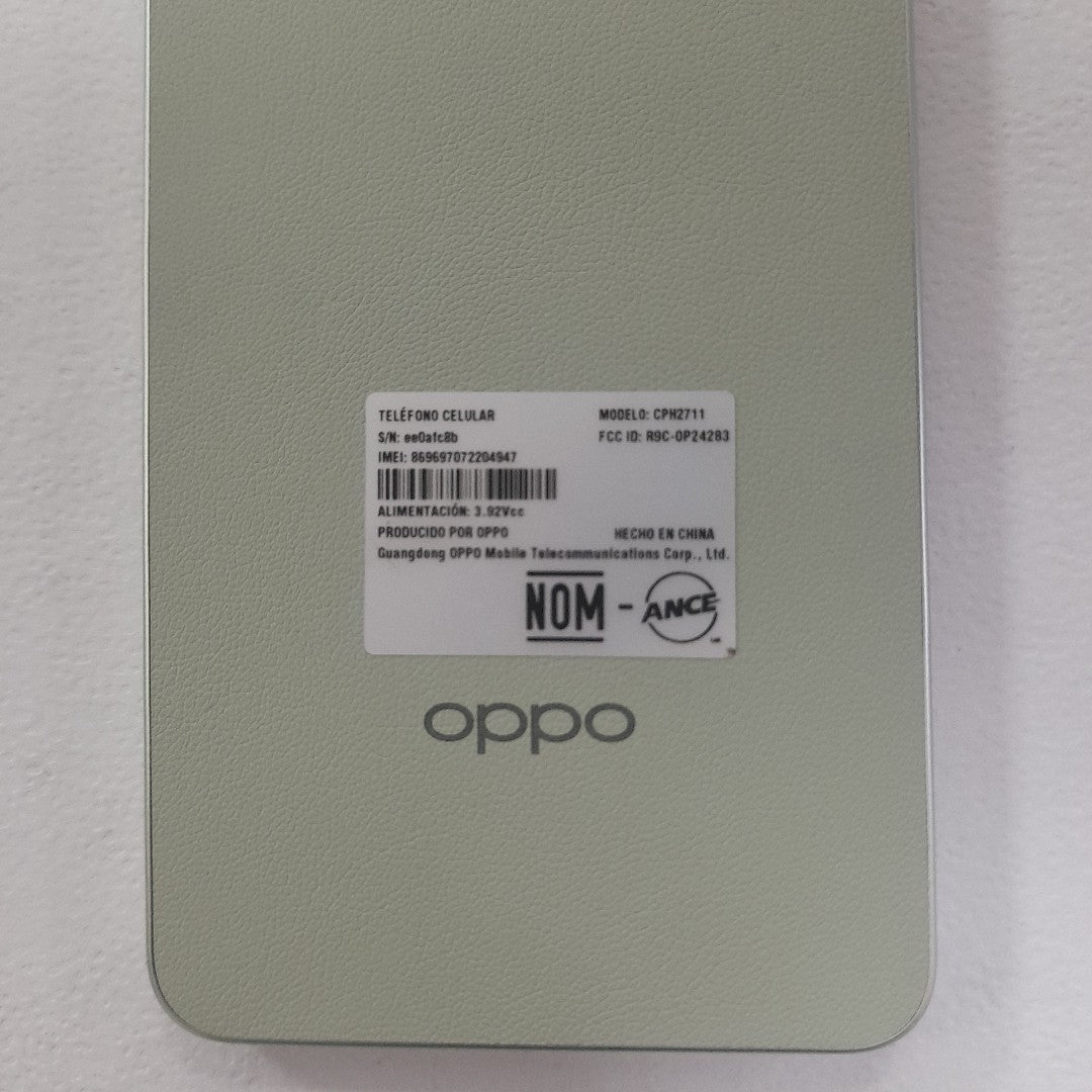 CELULAR OPPO  A5 PRO CPH2711 (2025) 256 GB 8 GB RAM (SEMINUEVO)