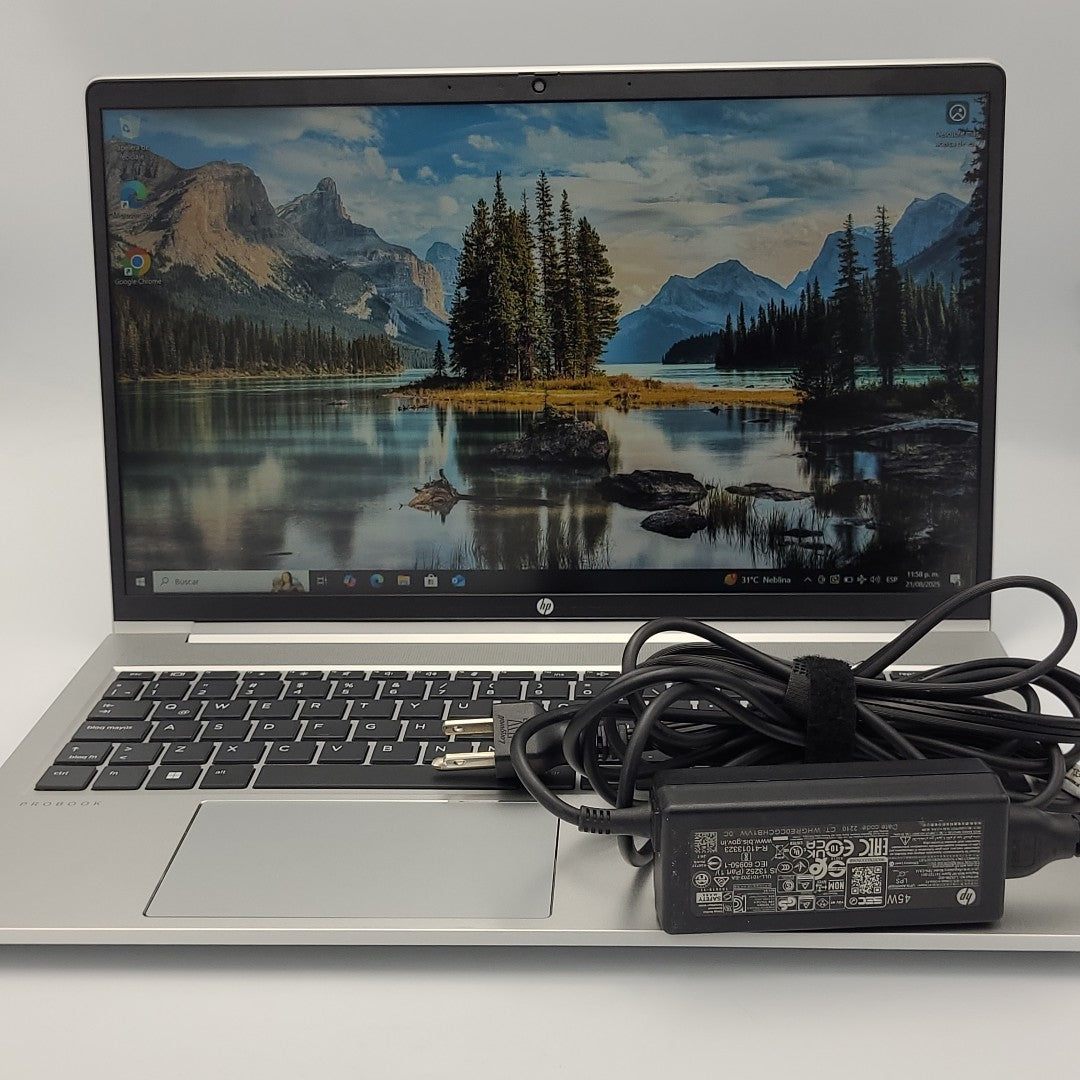 LAPTOP HP PROBOOK 450 G10 (2024)  512 GB SSD 16 GB RAM (SEMINUEVO)