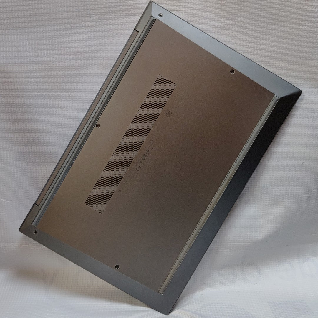 LAPTOP HP ZBOOK FIREFLY 14 G8 (2022) 512 GB SSD 16 GB RAM (SEMINUEVO)