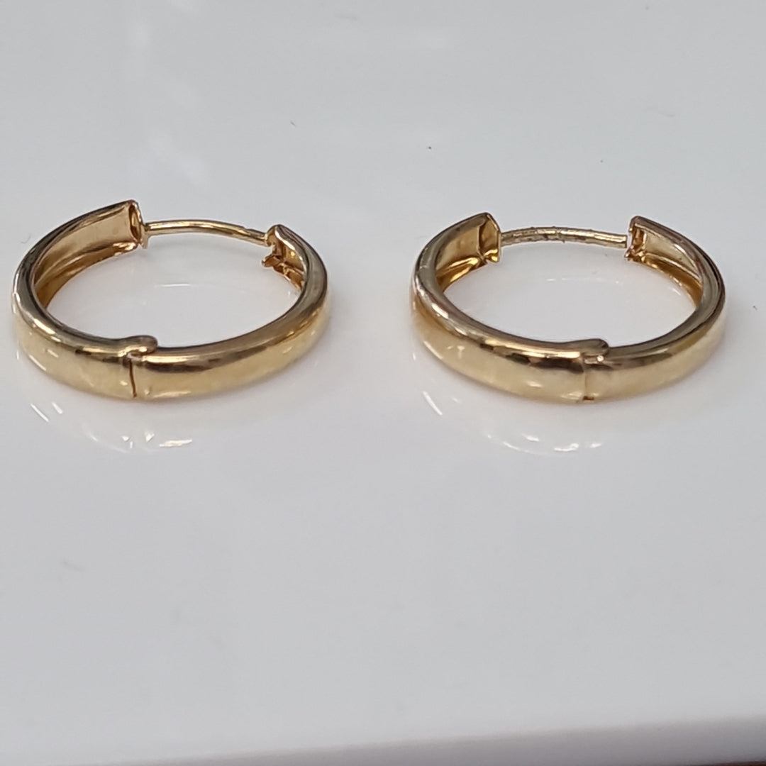 HUGGIES ORO 14K 1.8 (NUEVO)
