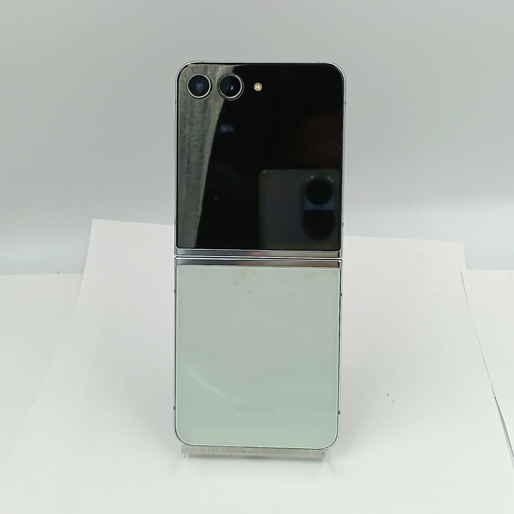 CELULAR SAMSUNG GALAXY Z FLIP 5 SM-F731B (2023) 512 GB 8 GB RAM (SEMINUEVO)