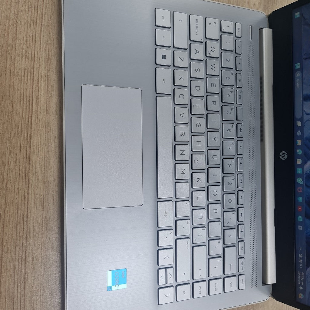 LAPTOP HP 14-DQ2502LA (2022) 256 GB SSD 8 GB RAM (SEMINUEVO)