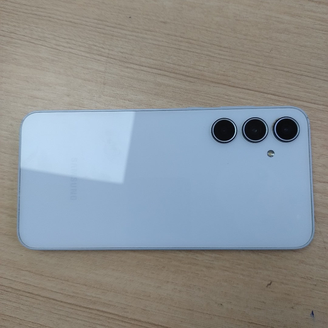 CELULAR SAMSUNG GALAXY A35 5G SM-A356E (2024) 128 GB 6 GB RAM (SEMINUEVO)