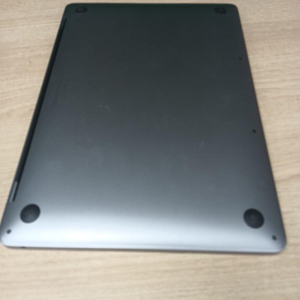 LAPTOP APPLE MACBOOK PRO 13" 2022 3.49 A2338 256 GB SSD 8 GB RAM (SEMINUEVO)