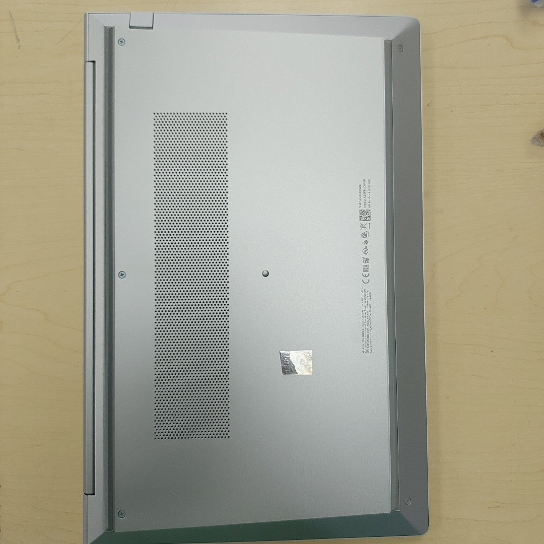 LAPTOP HP PROBOOK 450 G10 (2024)  512 GB SSD 16 GB RAM (SEMINUEVO)