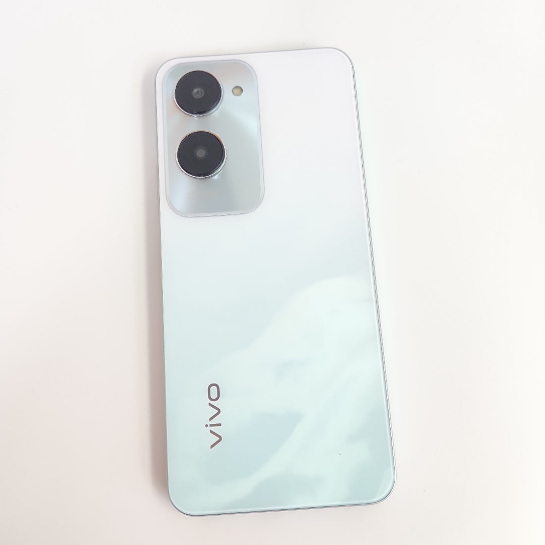 CELULAR VIVO Y18 V2333 256 GB 8 GB RAM (SEMINUEVO)