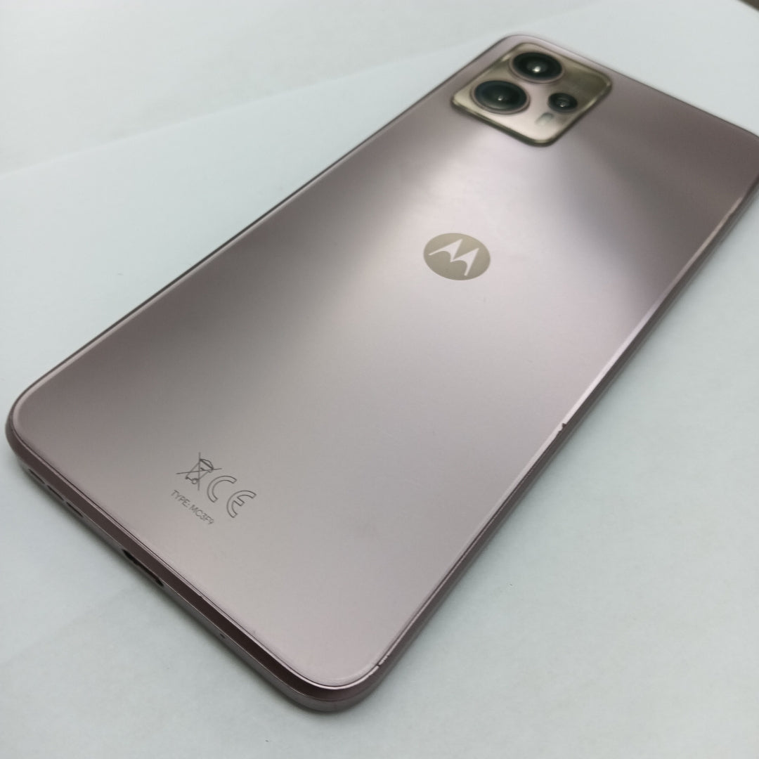 CELULAR MOTOROLA MOTO G13 XT2331-1 (2023) 128 GB 4 GB RAM (SEMINUEVO)