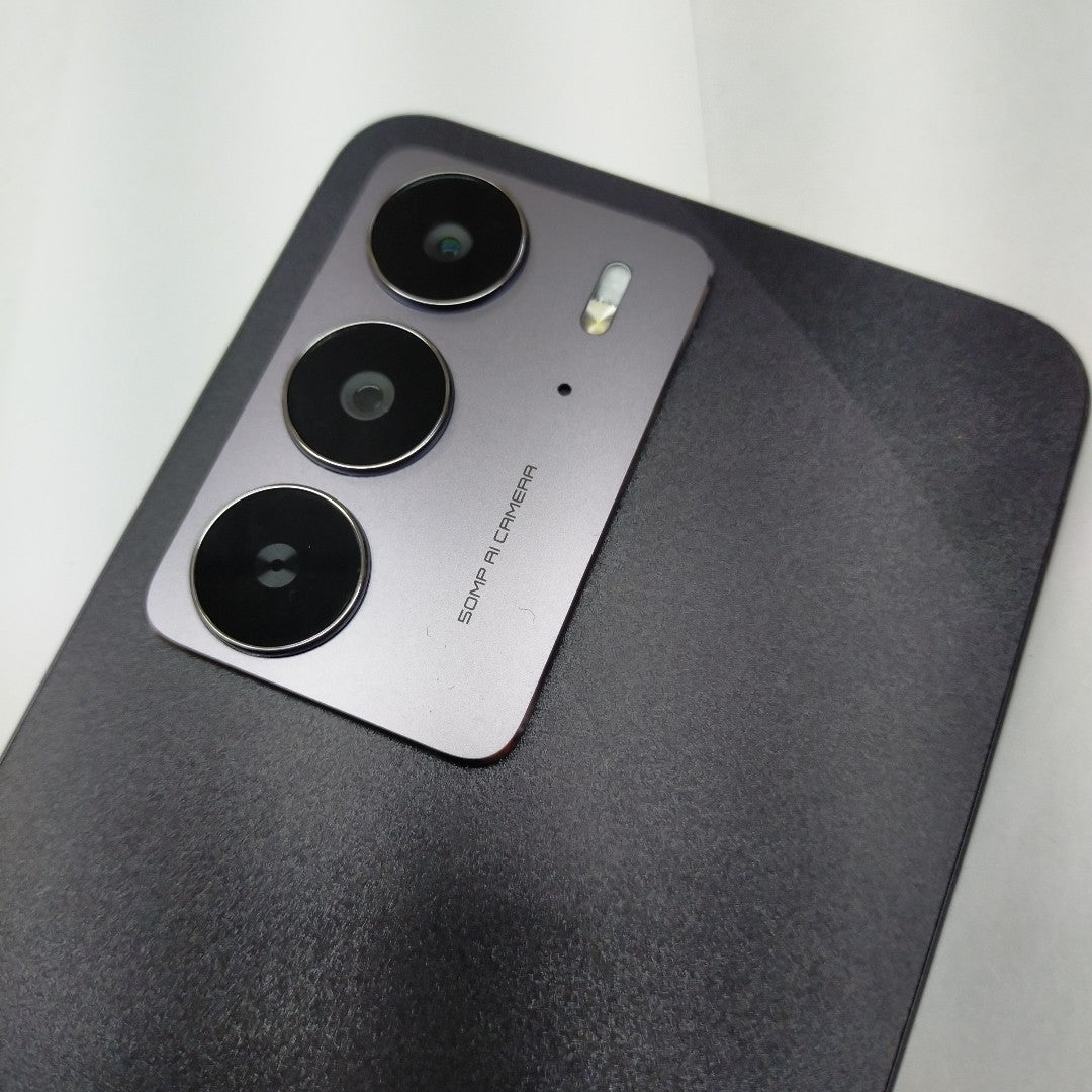 CELULAR REALME C75 RMX3941 (2025) 256 GB 8 GB RAM (SEMINUEVO)