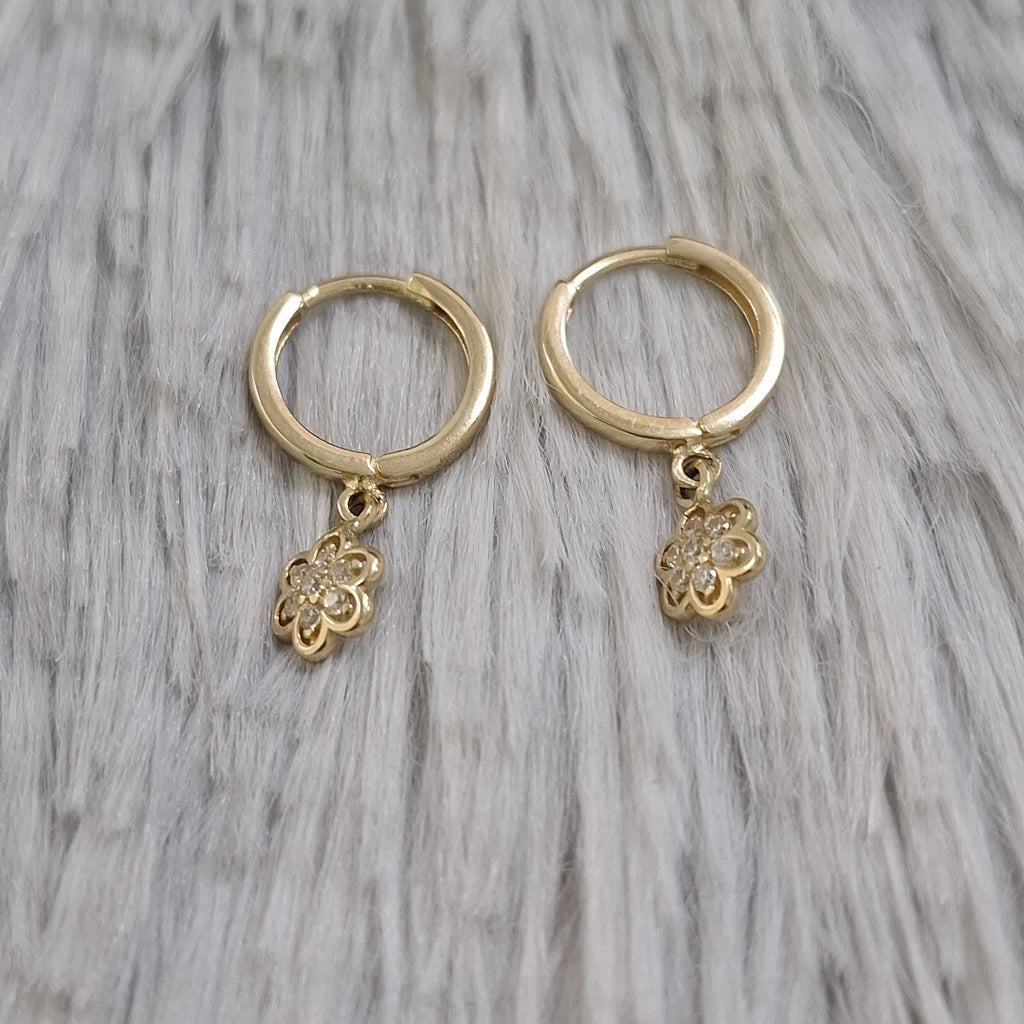 HUGGIES ORO 14K 1.8 (NUEVO)