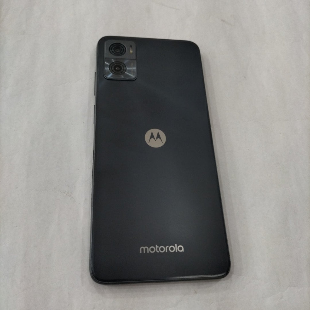 CELULAR MOTOROLA MOTO E22I XT2239-17 64 GB 2 GB RAM (SEMINUEVO)